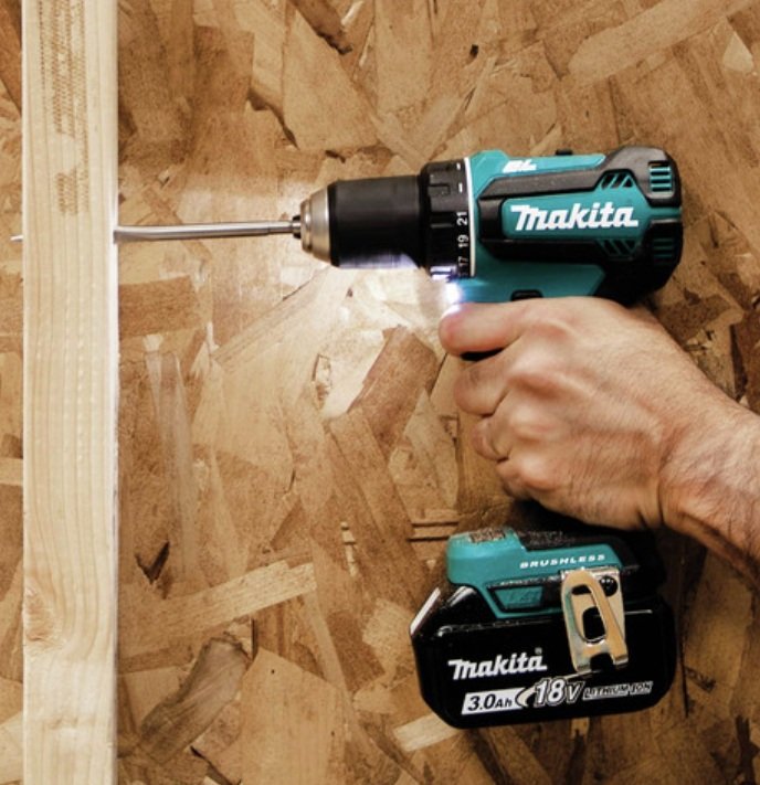 Factory Reconditioned Makita 18V LXT Brushless Lithium-Ion 1/2 in. Cordless Drill/ Impact Driver Combo Kit (3 Ah) - Image 5