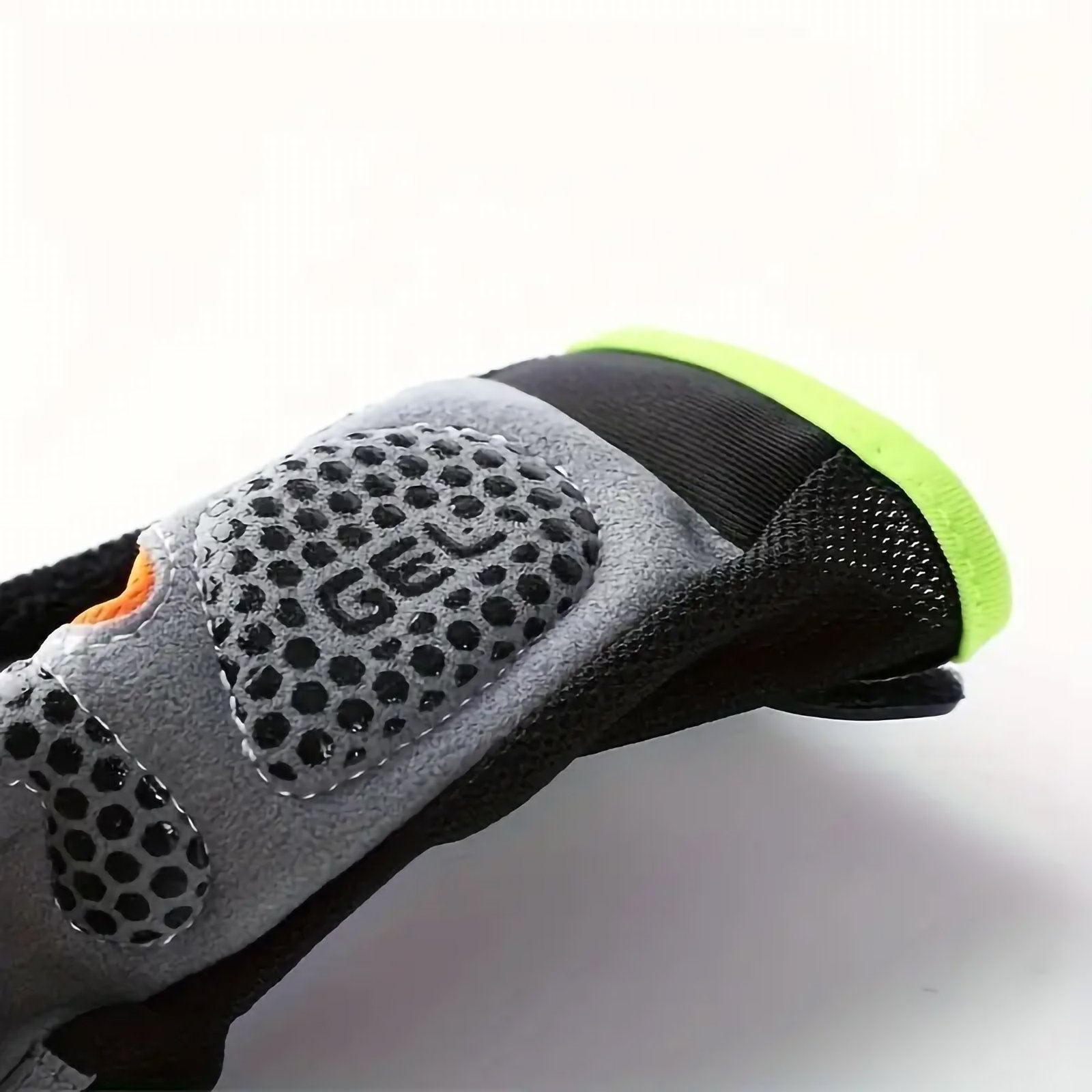 Breathable Half Finger Sports Gloves, Non-slip - Image 3