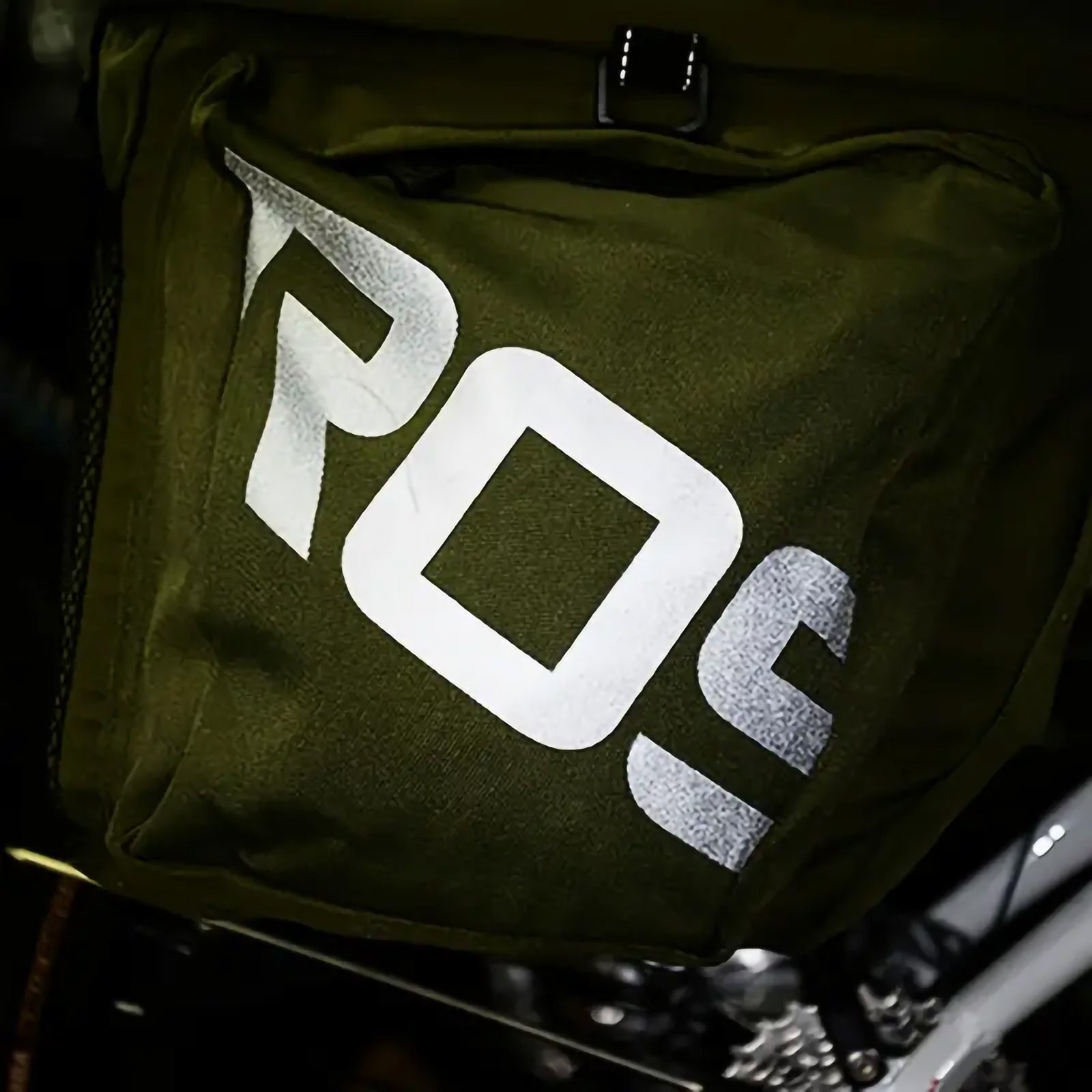3-in-1 Bicycle Pannier Bags, Waterproof Rear Rack Cargo Carrier - Image 7